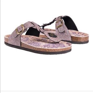 Muk Luk sandals